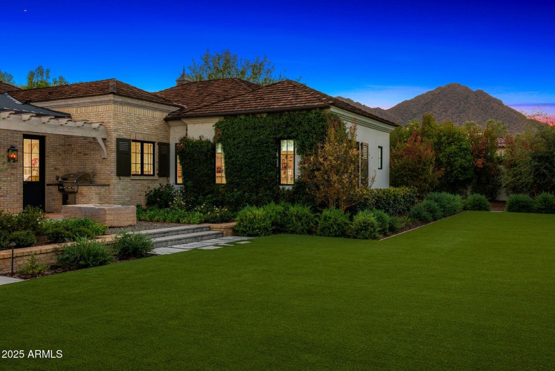 53backyard mountain views_twilight