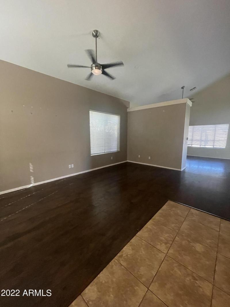 4FD52BC7-4042-4997-833A-2B78963CCB3E