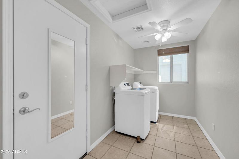 4551 E Sycamore Ct-27