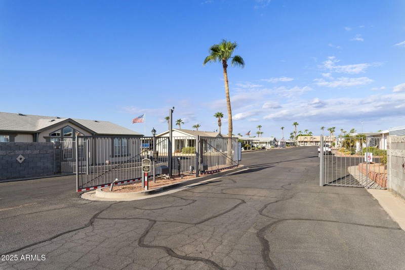 2-web-or-mls-DLB_5428