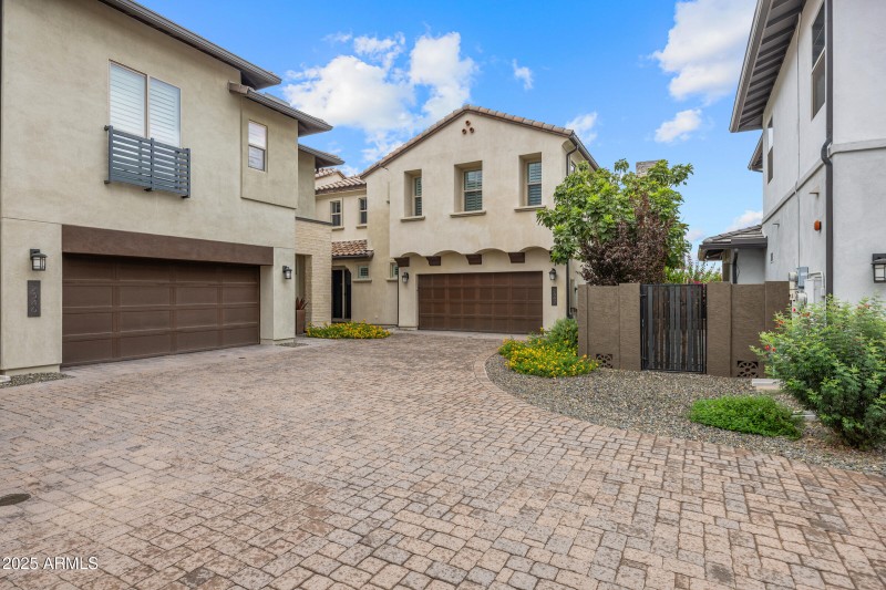 Courtyard Homes in Sonoran Foothills!