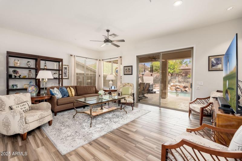 14734 E Crested Crown - 10