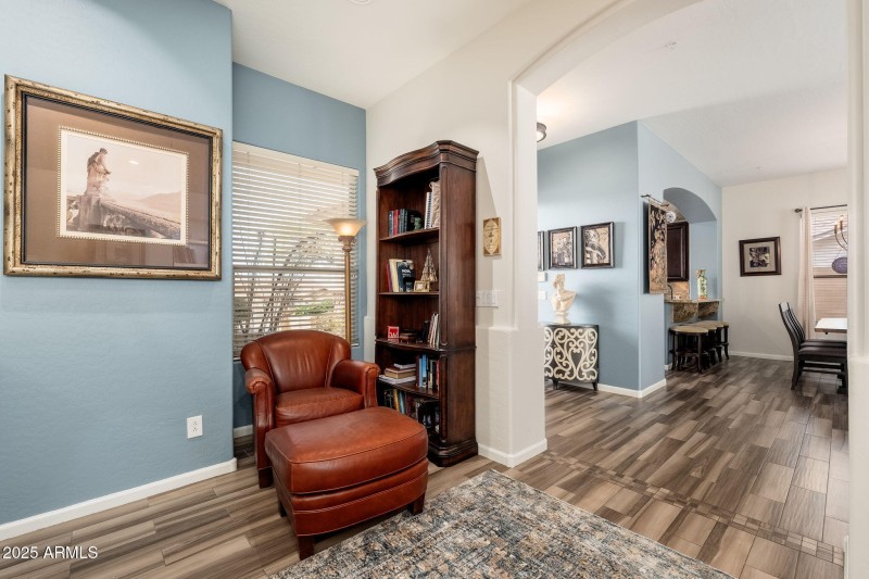 14734 E Crested Crown - 30