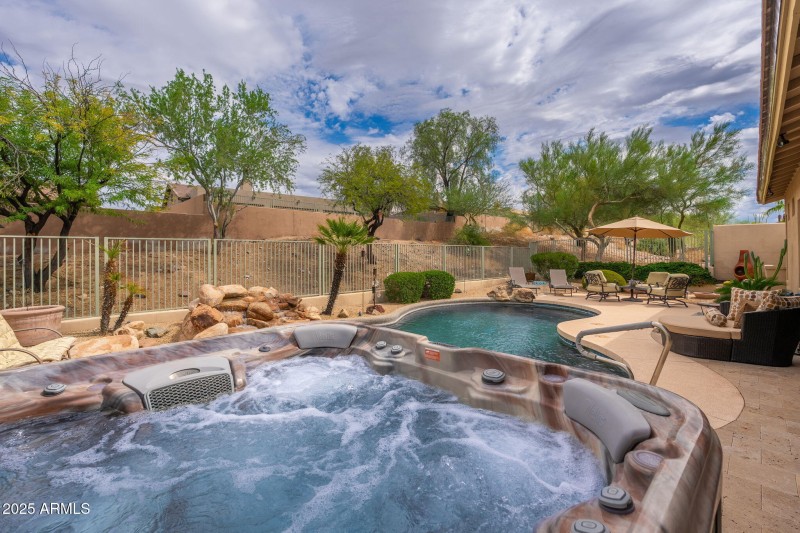 14734 E Crested Crown - 38