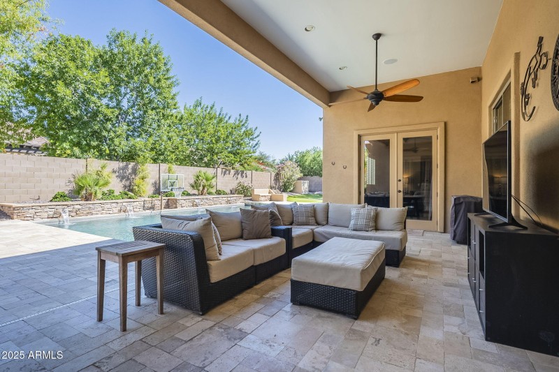 87-covered back patio