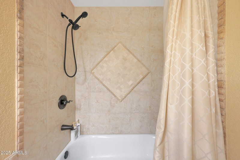 B (52) Hall Bathroom Upstairs