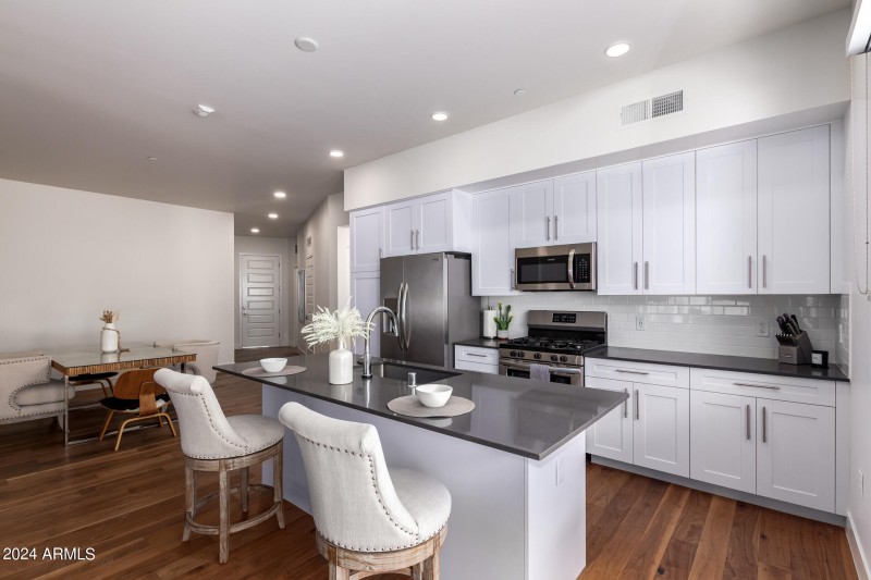 0007-07 - Earll 7300