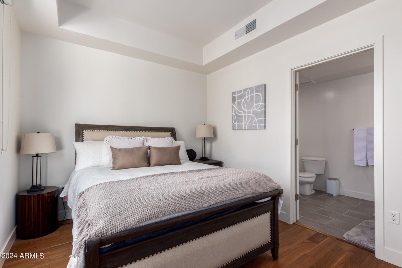 0023-23 - Earll 7300