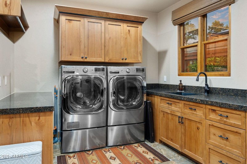 38-Laundry Room