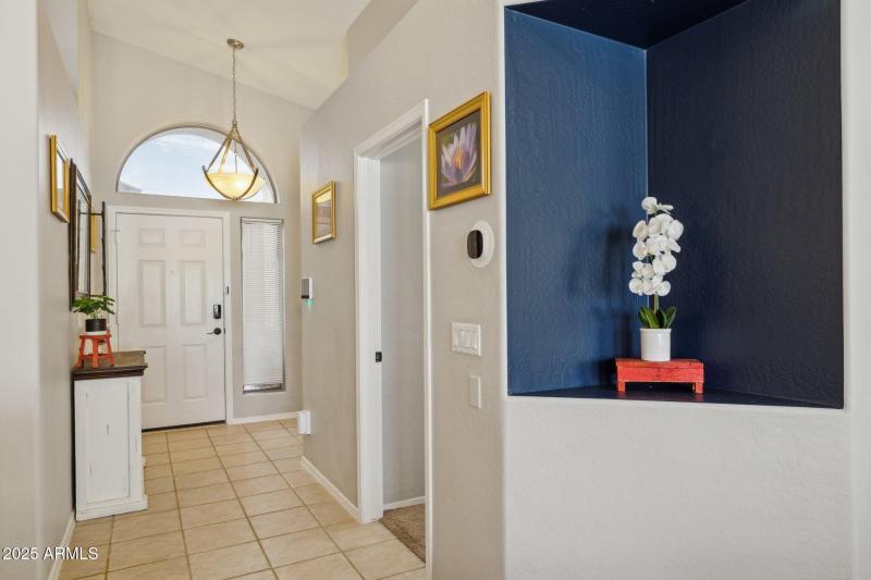 5-web-or-mls-15084-w-polk-st