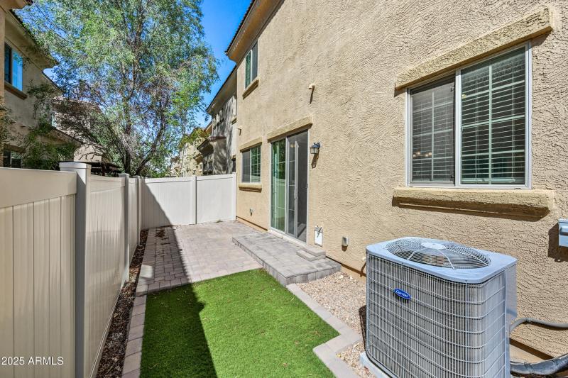 27-1367SCCD1104-ocupix