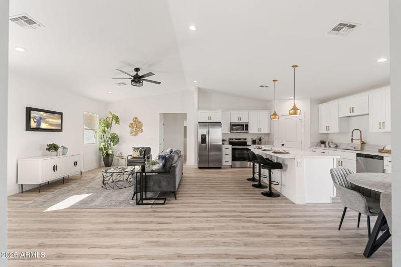 16627 N SLATE Lane, Maricopa, AZ