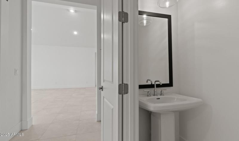 Edgewood Lot #80 Half Bath (Large)