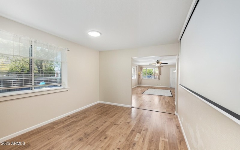 Dining Living Areas VEIM-12