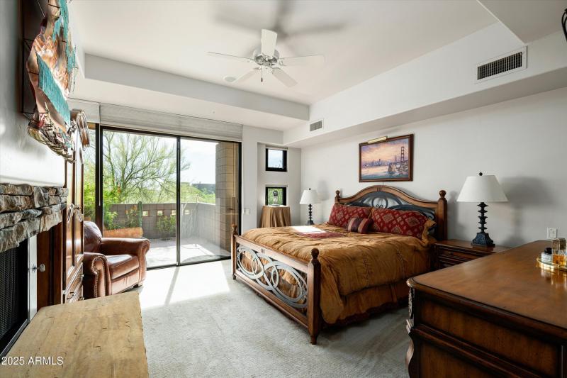 18-10699 E Fernwood Ln (18 of 47)