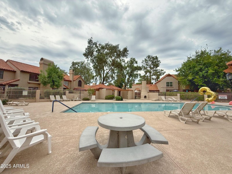 Kelton 1063 Community Pool