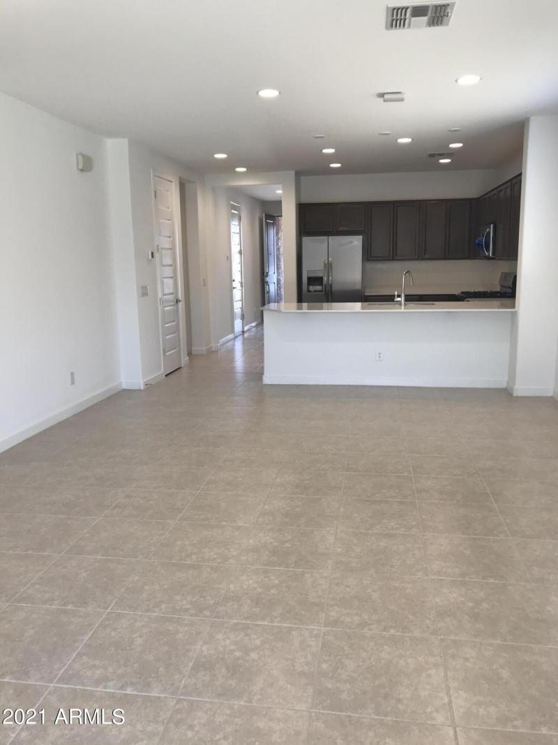 42309B61-1495-4ED1-AE54-4F50C3861589