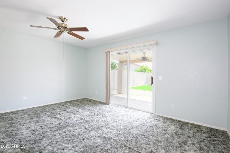 thumbnail_Marconi Ave (39)