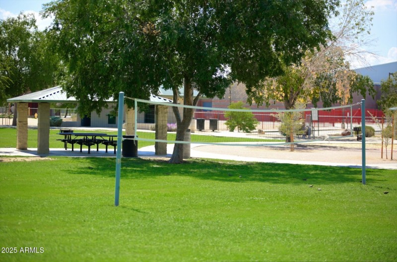 thumbnail_Marconi Ave (61)