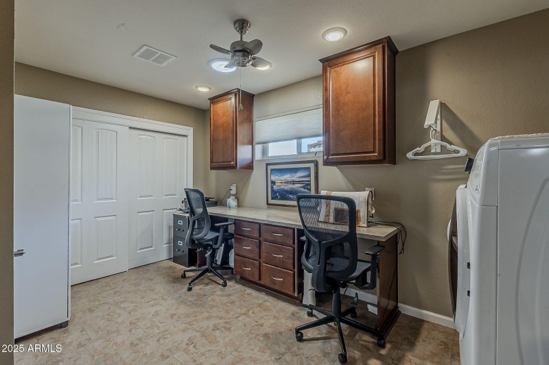 Multi-Use Room Off Kitchen