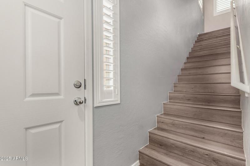 42424 N GAVILAN PEAK PKWY 55206