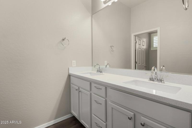 42424 N GAVILAN PEAK PKWY 55206