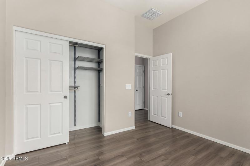 42424 N GAVILAN PEAK PKWY 55206