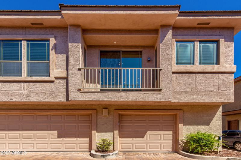 42424 N GAVILAN PEAK PKWY 55206