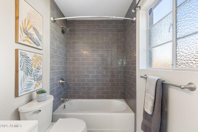 31 - 7240 E Garfield St