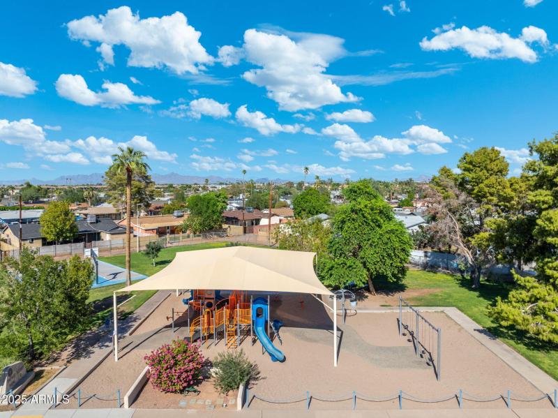 70 - 7240 E Garfield St