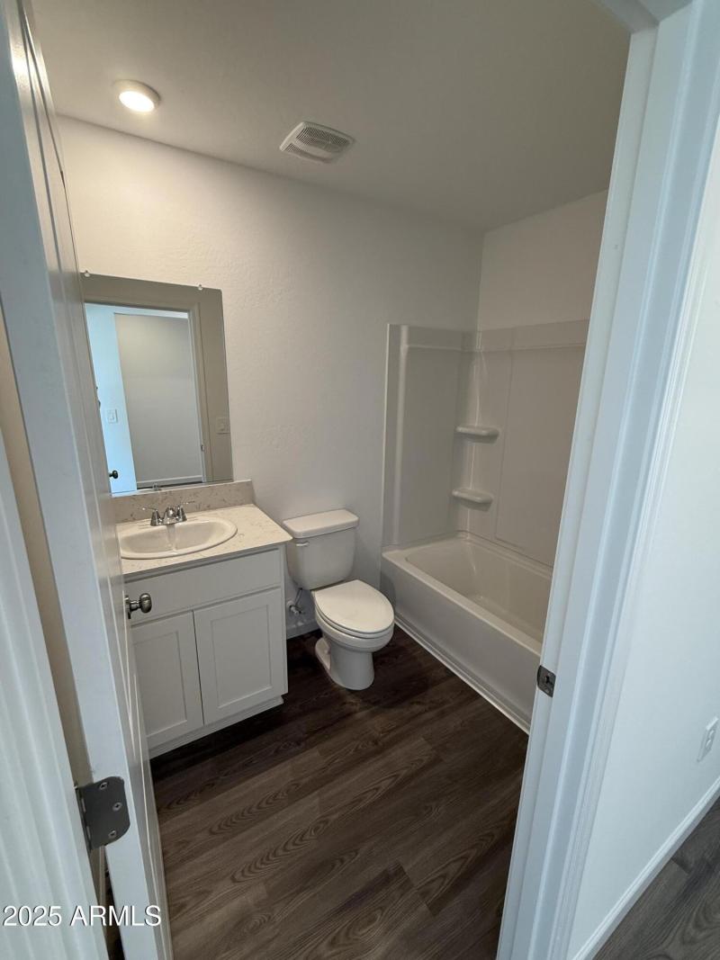 2nd Bathroom