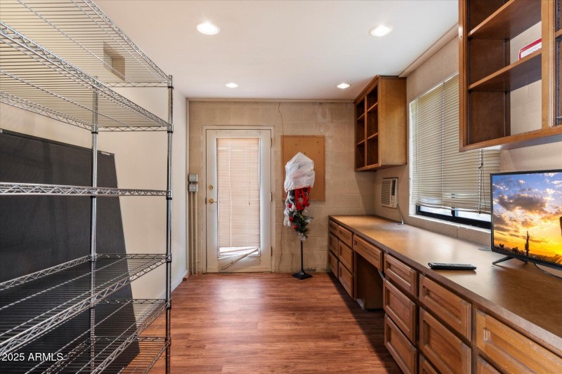 Storage room with temp control