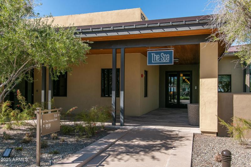 M) VICTORY AT VERRADO