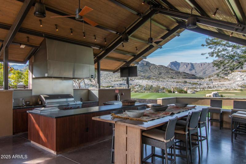 Q) VICTORY AT VERRADO