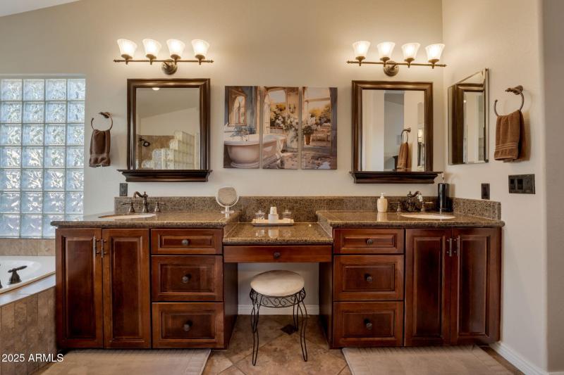 27-web-or-mls-QP-05504