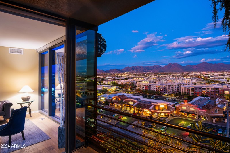 010_7180 E Kierland Blvd 1115