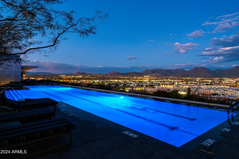 032_7180 E Kierland Blvd 1115