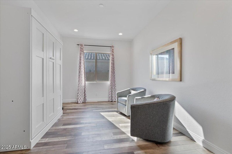 Bonus Room With Murphy Bed