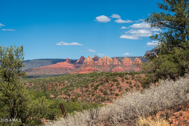 5.3 Acres in Back O' Beyond