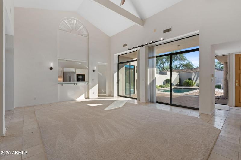 7-web-or-mls-8510-e-vista-bonita-dr