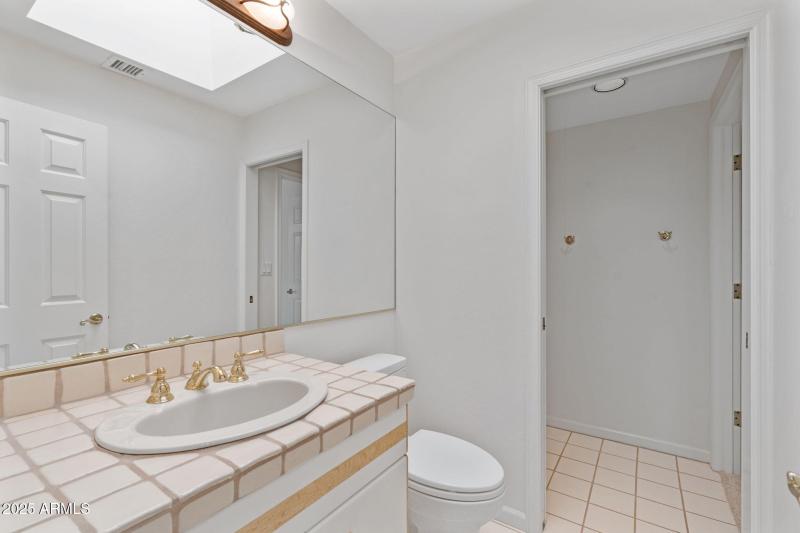 21-web-or-mls-8510-e-vista-bonita-dr