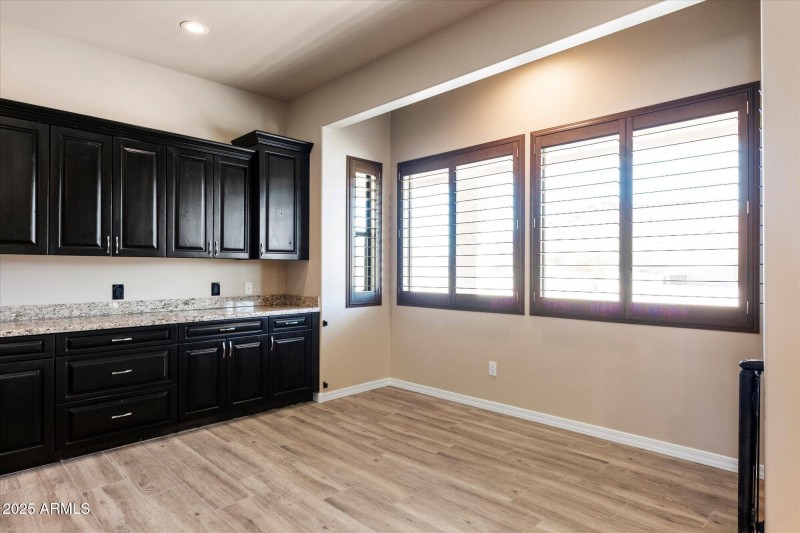 dining area off kitchen