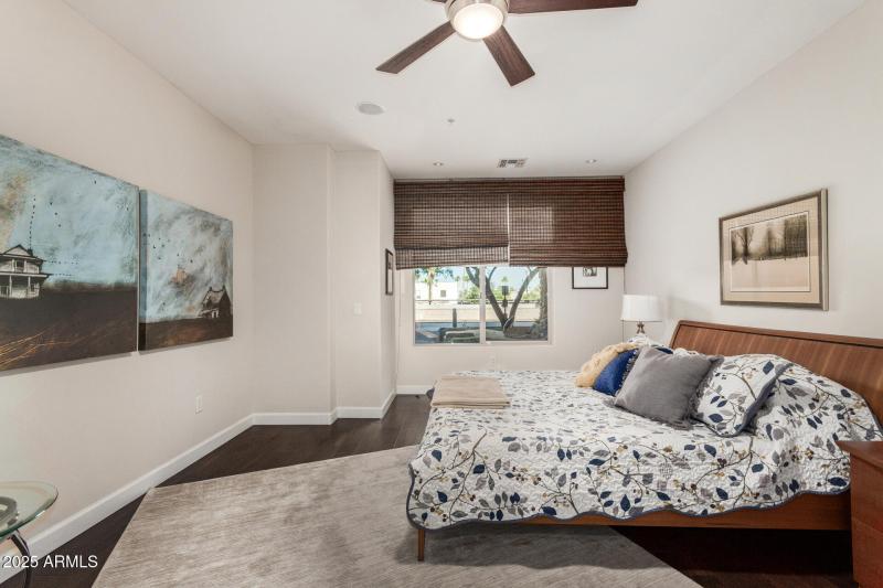 21 - Woodmere Fairway