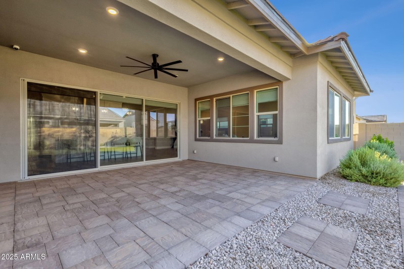 47-web-or-mls-1266-e-donato-dr