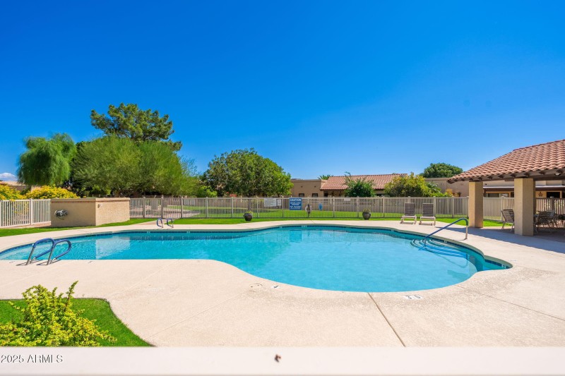 Alta Mesa Townhomes - 01