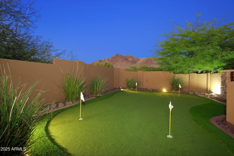 Canyon Creek Putting Green
