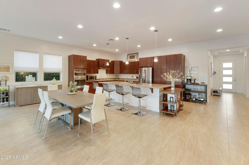 5811 S-010-010-dlb-MLS_Size