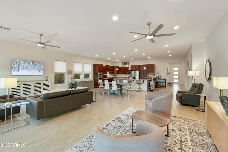 5811 S-024-018-dlb-MLS_Size