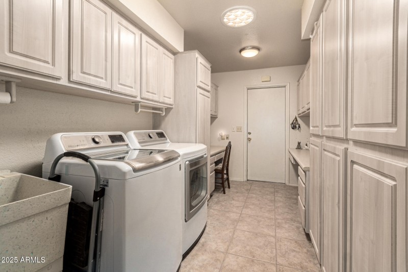 32 Laundry Room