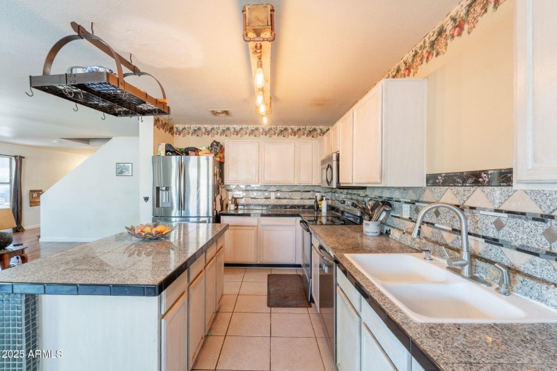 20-web-or-mls-Martingale-20